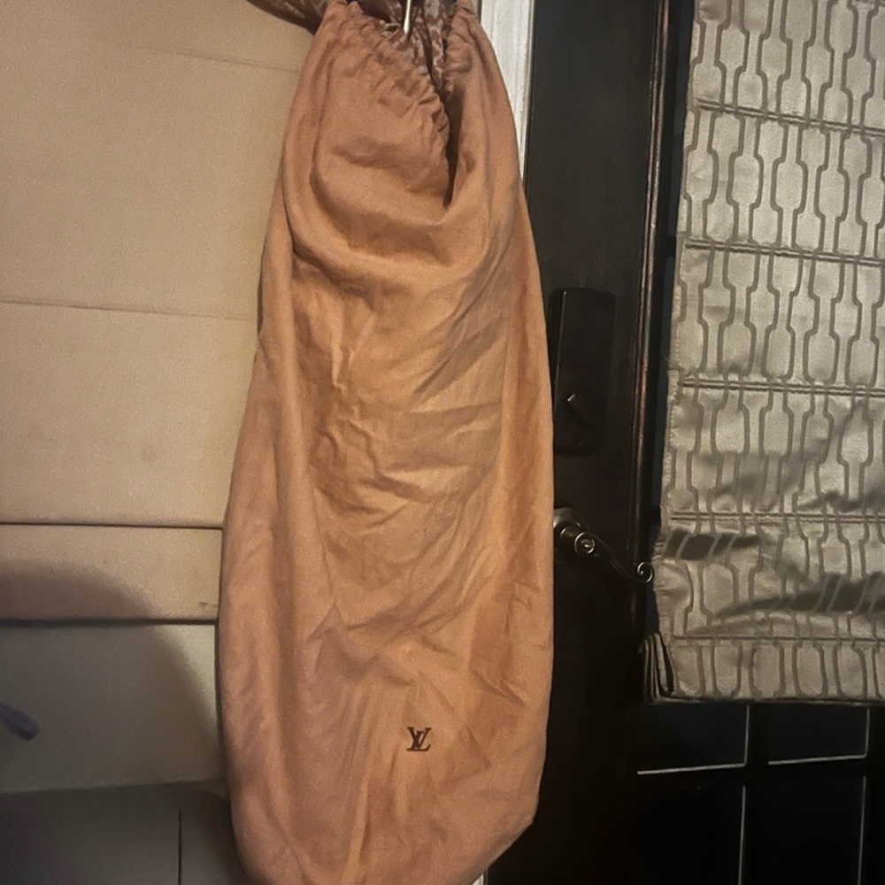 Extra large dustbag